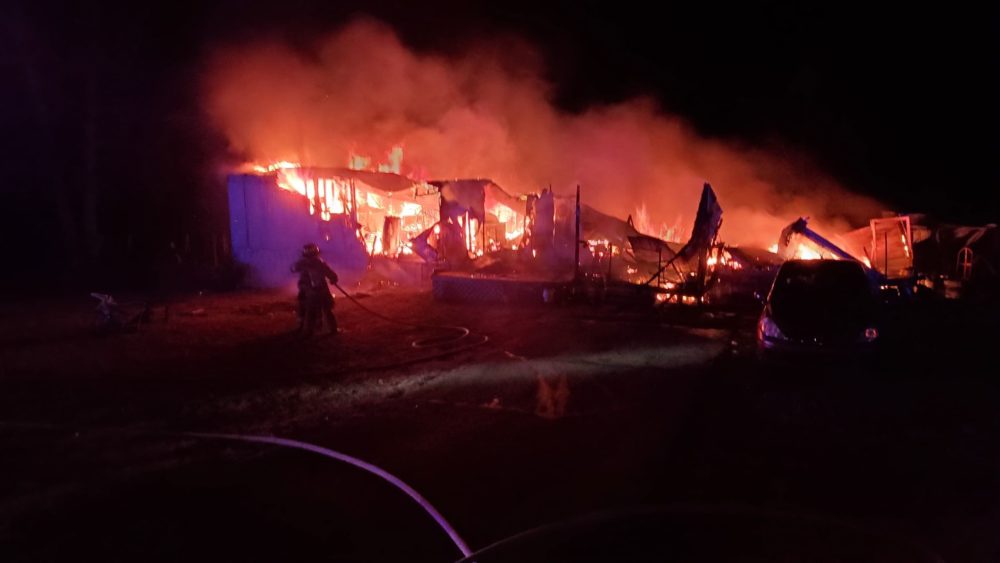 oakland-trailer-fire