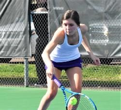 uc-tennis-girls