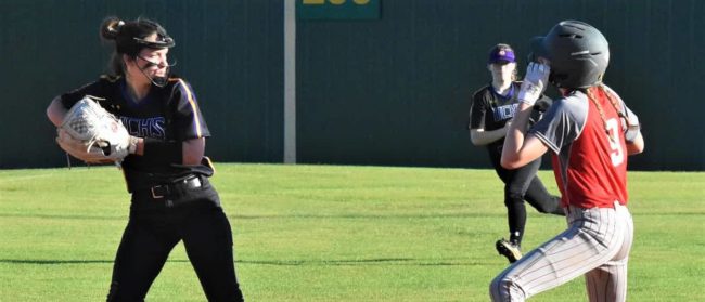 uchs-softball-mar-26-4