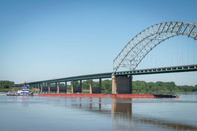 desoto-open-to-river-traffic-us-coast-guard-heartland-photo