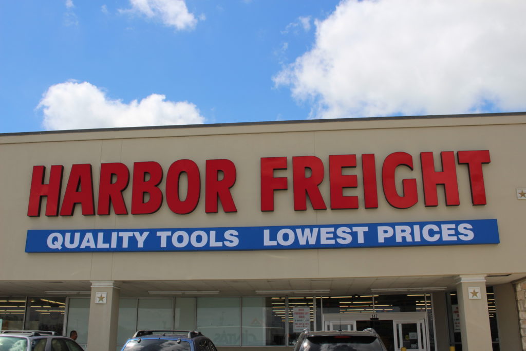 Harbor Freight To Open In Paris Soon; Hiring From 2530 Employees