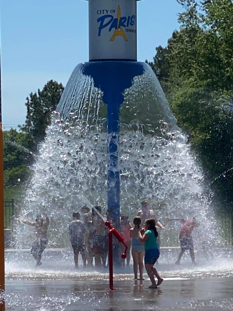 Eiffel Tower Park Pool, Splash Park Memorial Day Hours, Prices radio NWTN