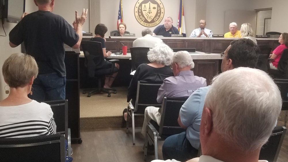 city-comm-crowd-june-3-2021