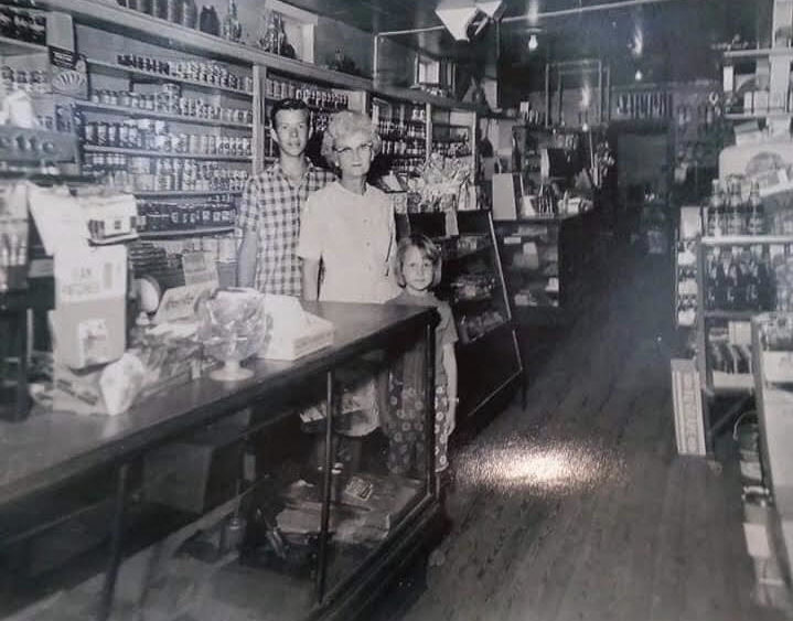 buchanan-store-jeff-morris-jewel-crutcher-and-karen-morris-freemon-in-1970