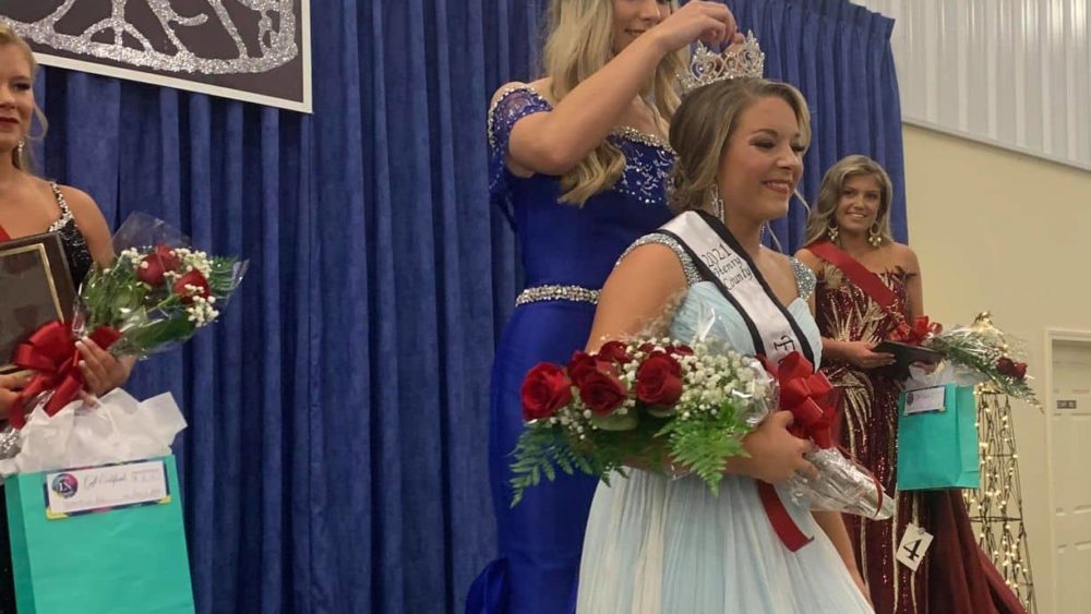 fair-mckenna-crowned