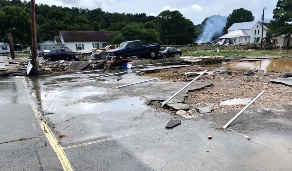 waverly-flooding-road-houses-bobby-melton