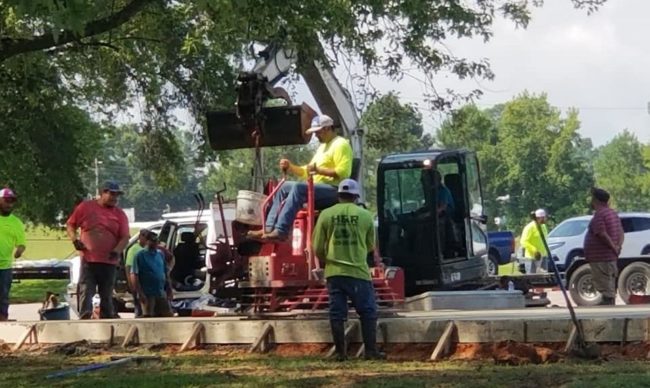 Pickleball Anyone? New Courts Being Installed At Eiffel Tower Park ...