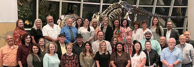 dpa-employees-crop