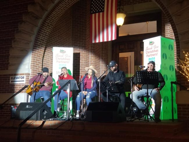 christmas-open-houses-singing