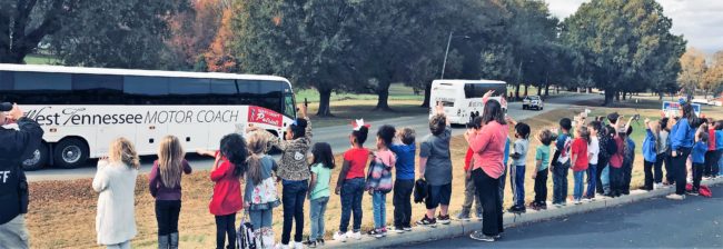 rhea-kids-at-depart