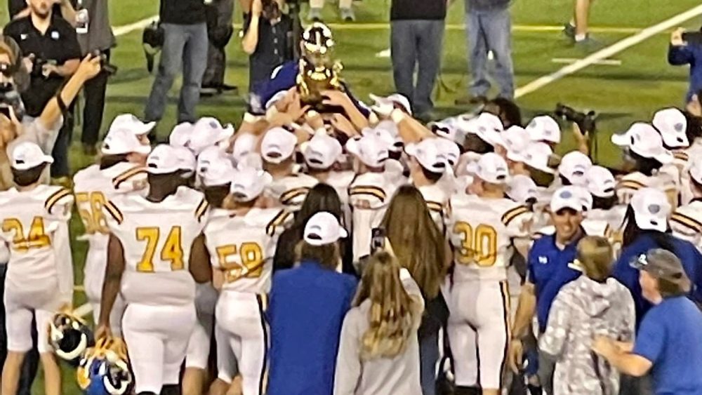 wview-holding-up-trophy-patrick-smith
