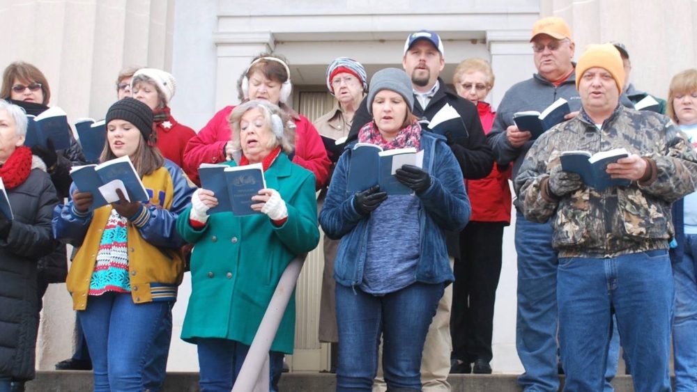 christmas-hunting-carolers