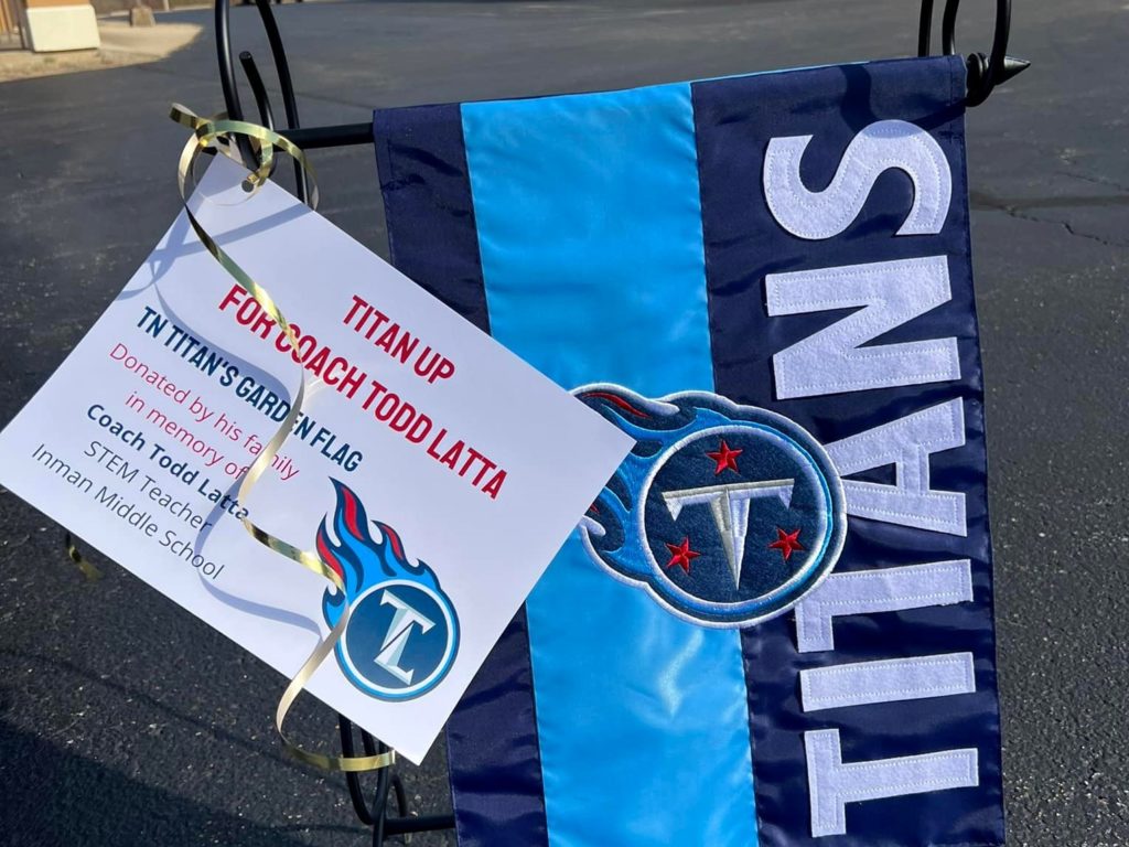 Tennessee Titans Titan Up Outdoor Flag