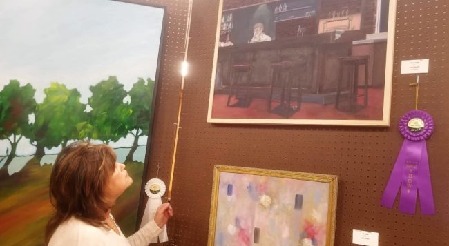 artist-kathy-look-at-2-crop