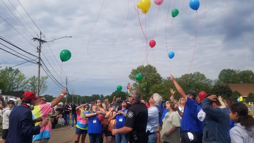 parade-balloon-release
