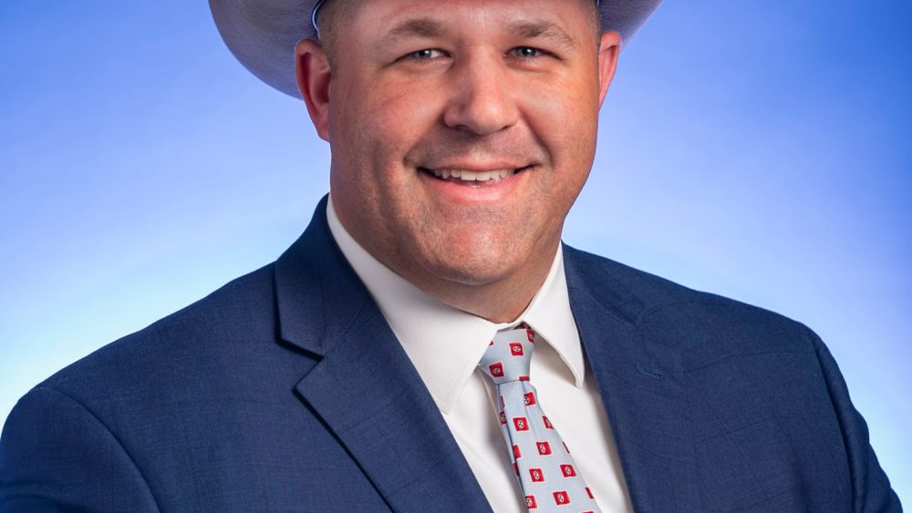 andy-holt-with-stupid-hat