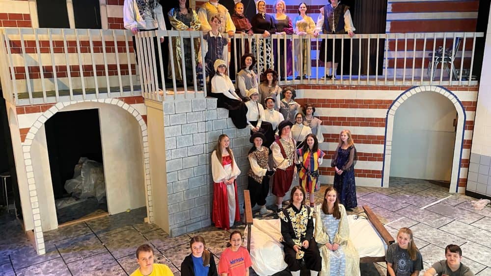 wkley-romeo-juliet-cast-and-crew