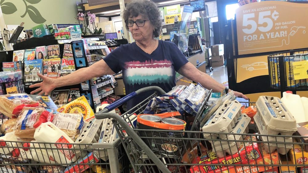 food-bank-volun-leslie-benson-2-fixed-again