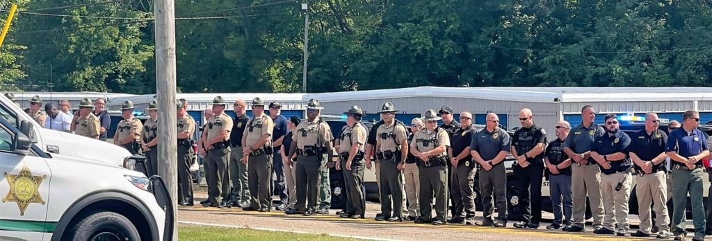 Law Enforcement Pay Respects To THP Pilot Lee Russell | radio NWTN
