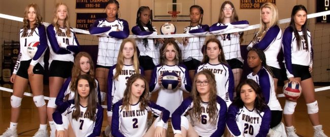 2022-uchs-volleyball-team-photo