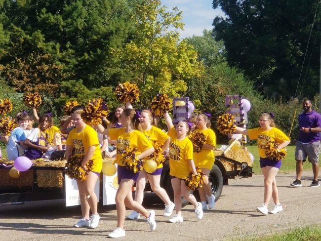 henry-parade-cheer-2022