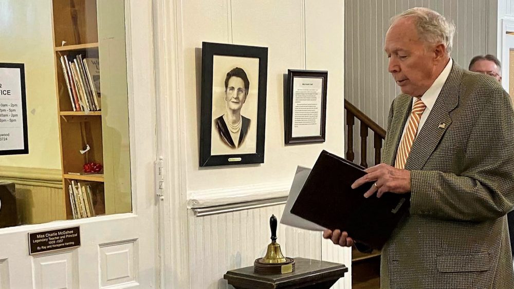 lee-school-charlie-ray