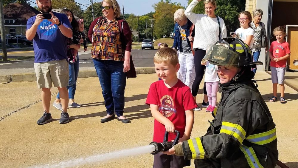 storyhour-at-fd-devin-veazey-and-little-ian-anderson-3-crop