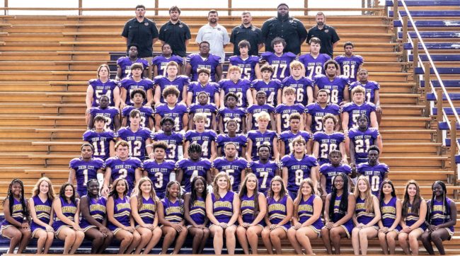 uchs-football-team-photo-2022