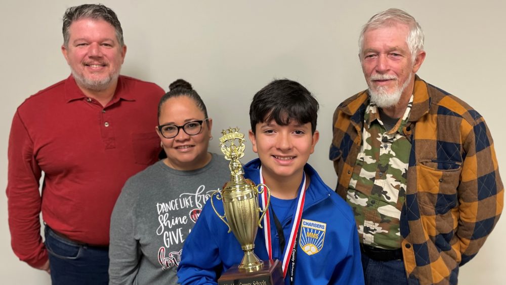 champion-matthew-klutts-and-family