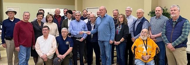 kiwanis-donate-to-hh