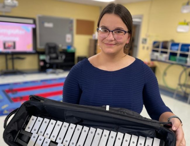 allisa-gulledge-showcases-new-to-us-instruments-for-des