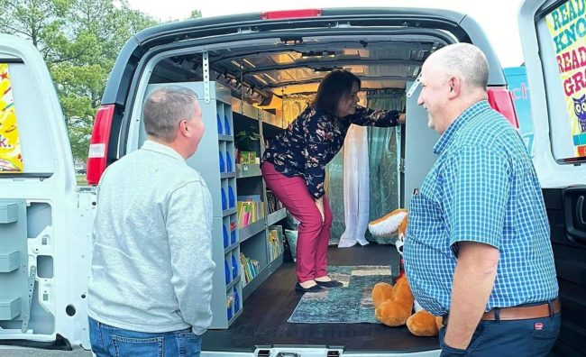 co-sch-literacy-van-2
