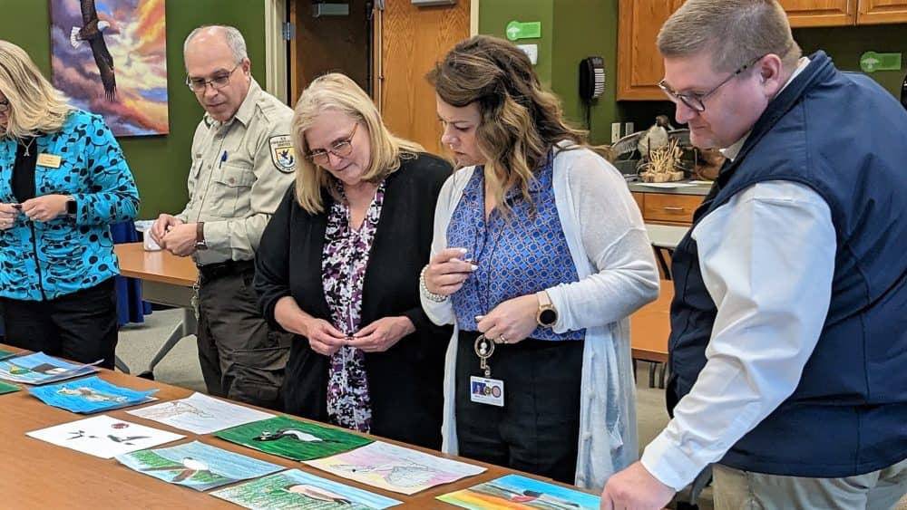 duck-stamp-judging-leah-barron-felicia-maria-david