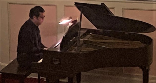 min-at-piano-2