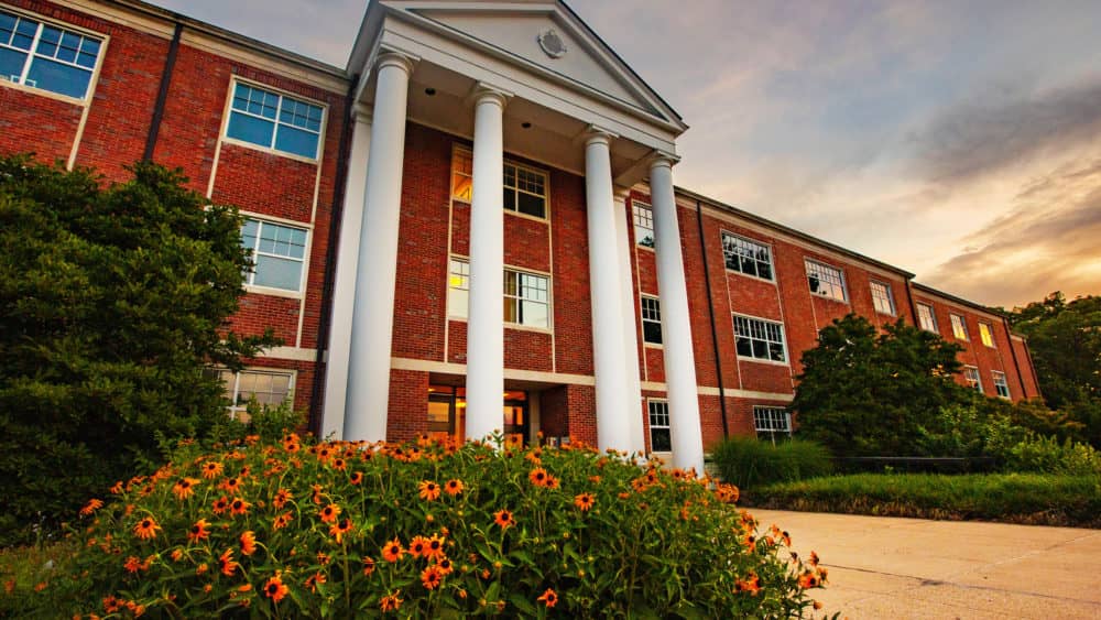 ut-hall-2