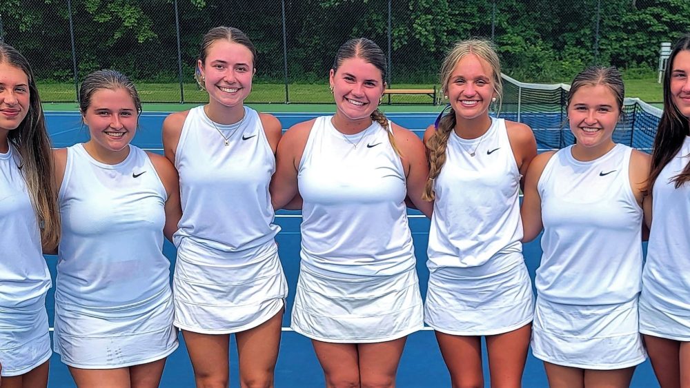 uc-tennis-team