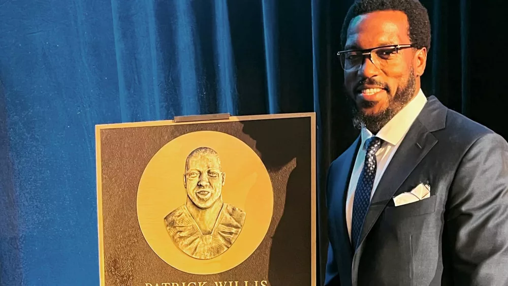 patrick-willis-hall-of-fame-2