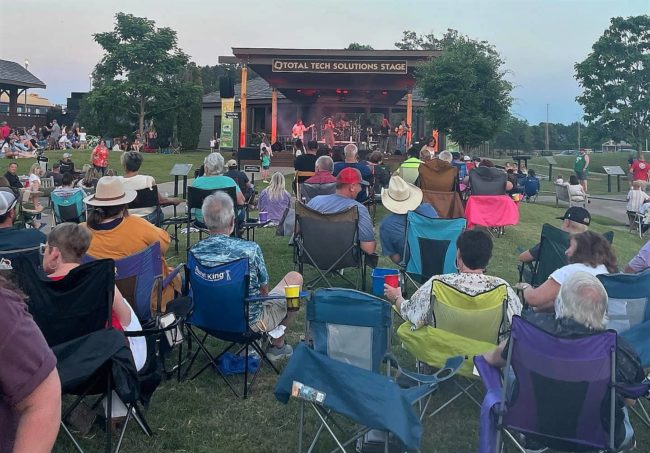 Rhythm On The Rails Draws Music-Loving Crowd | radio NWTN