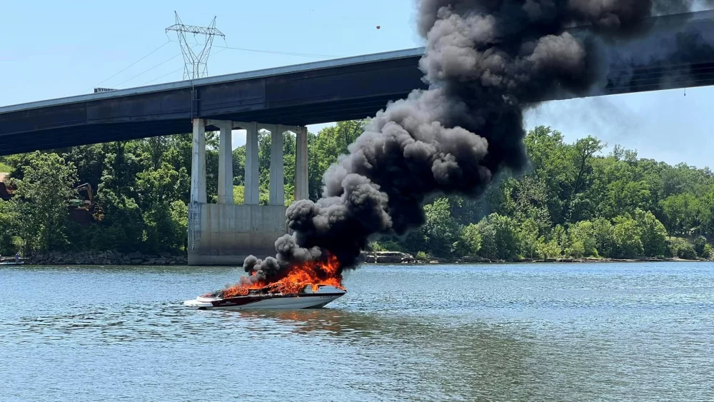 hardin-co-boat-fire-2