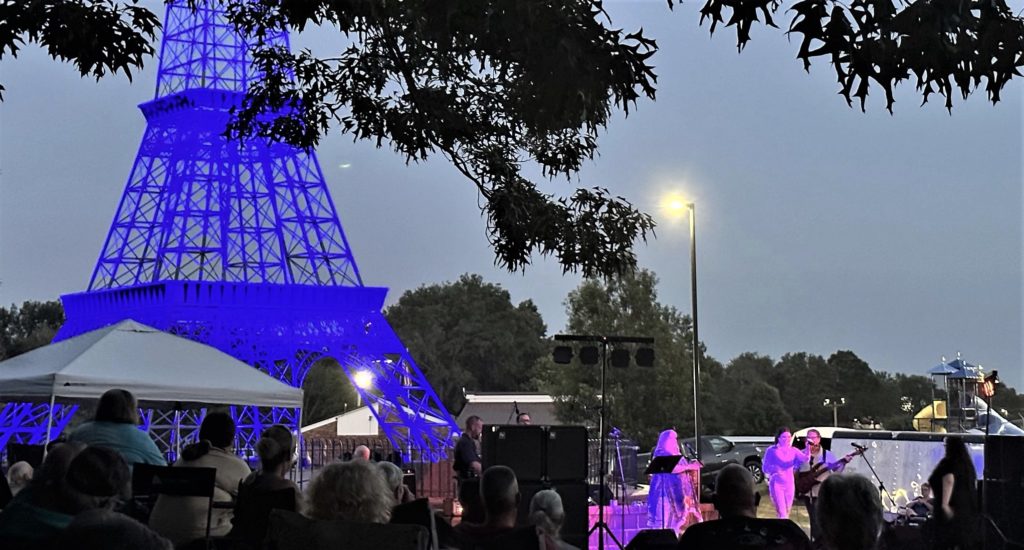 Tennessee River Jam Draws Crowds & Smiles radio NWTN