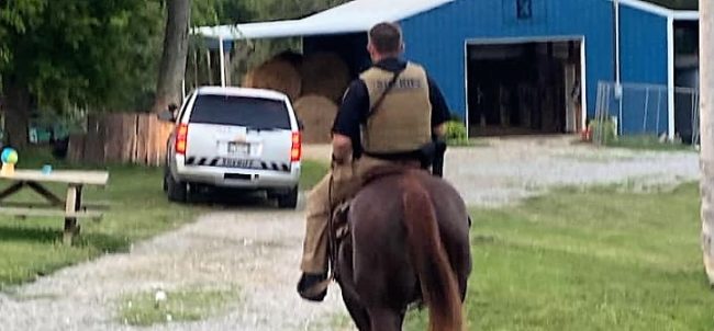 lyon-co-horseback-2-deputy