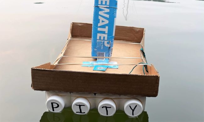 pl-cardbd-boat-2