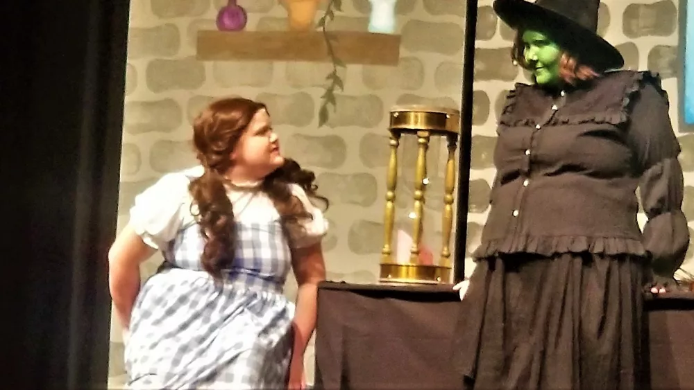 wiz-dorothy-and-wicked-3-crop
