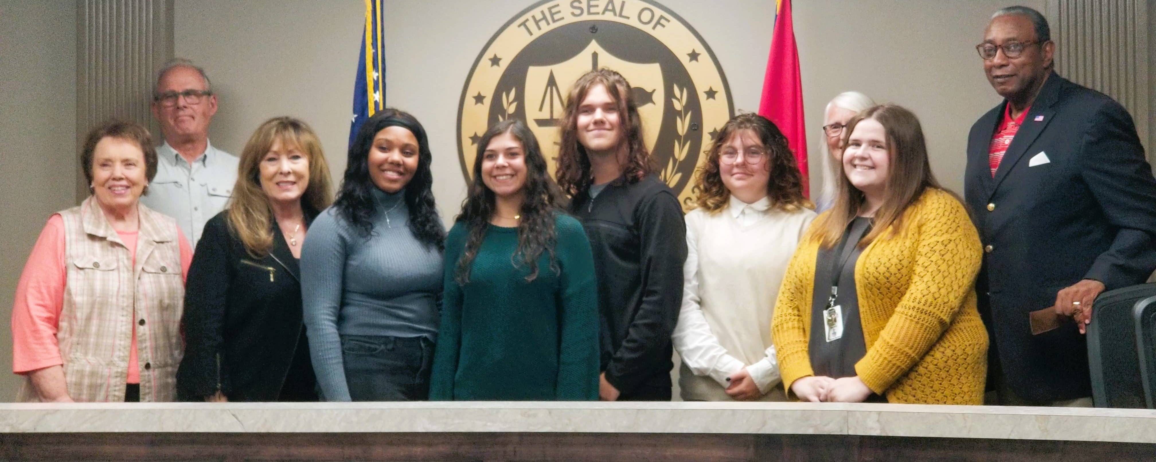 city-planning-kids-at-meet-pose-with-council