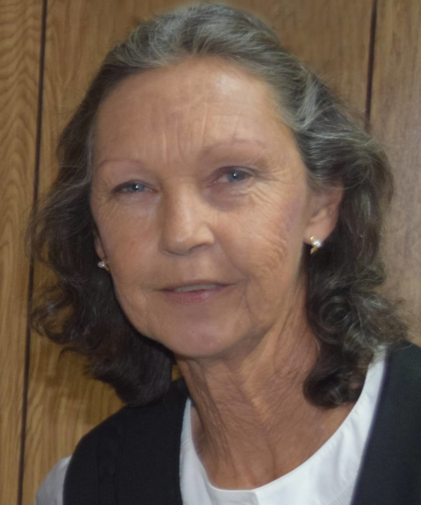 leah-taylor-pic-edited-and-cropped