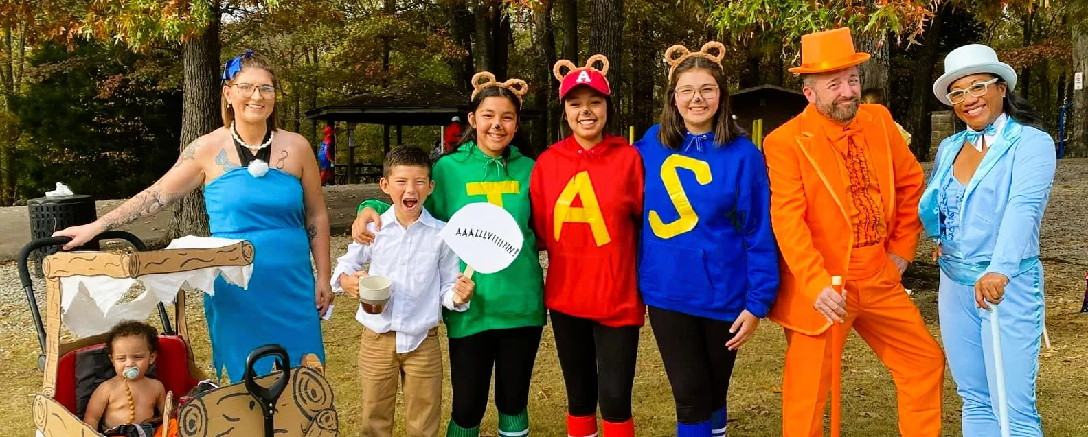 spook-23-family-group-winners-crop