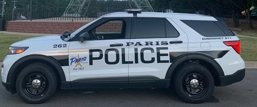 paris-police-cruiser