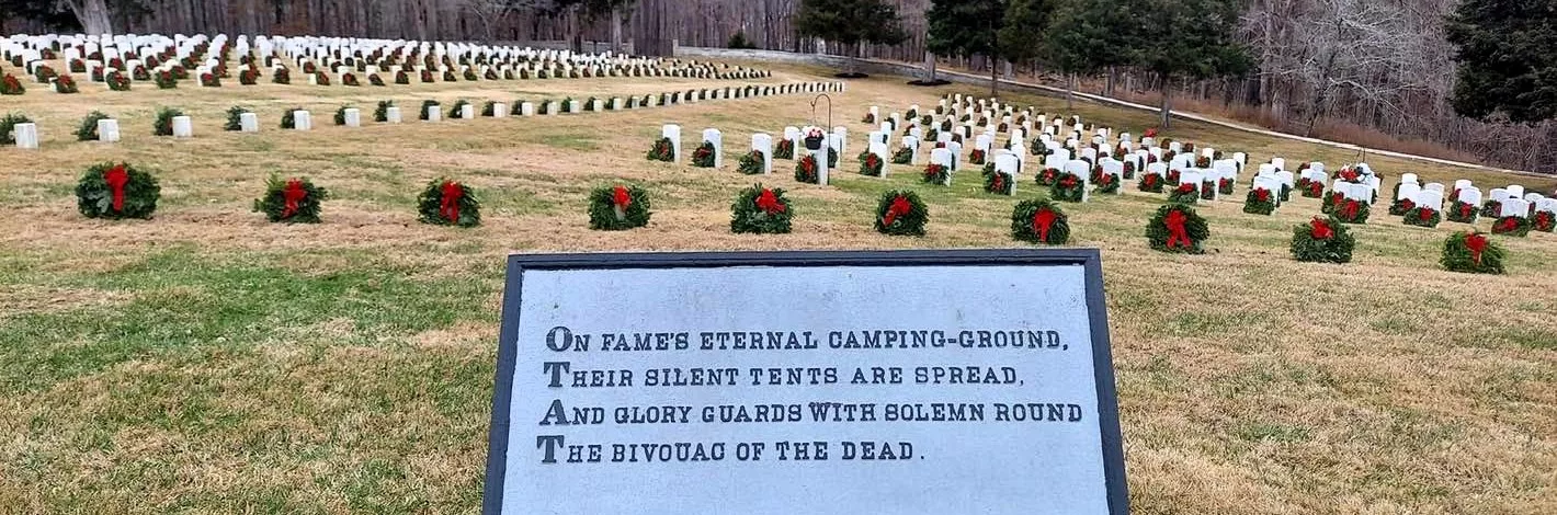 fort-d-wreaths-23