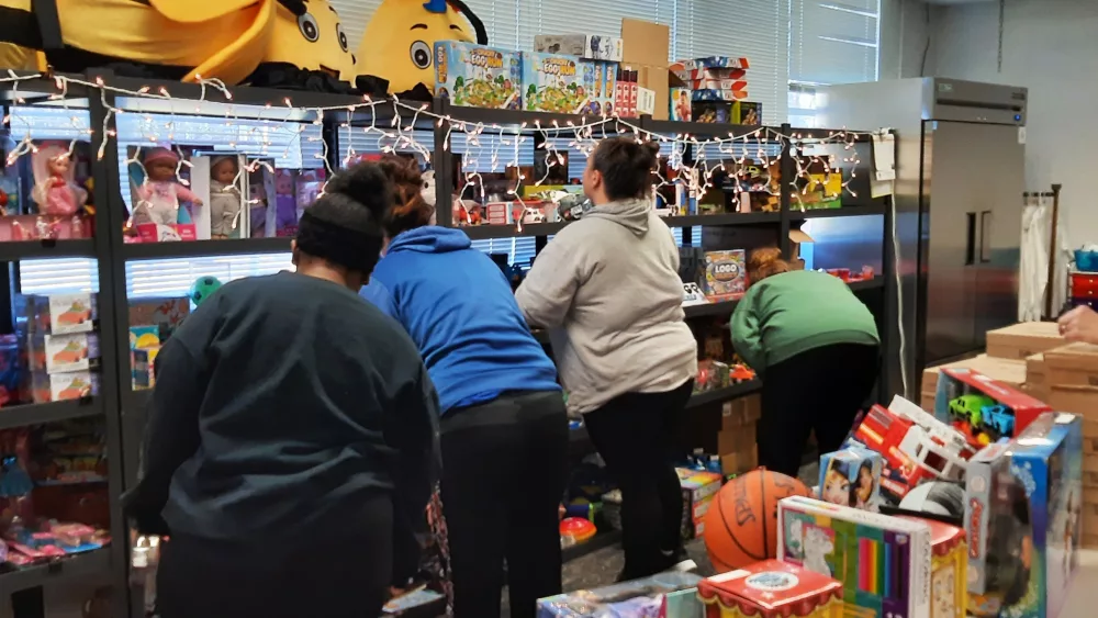 toy-store-shopping