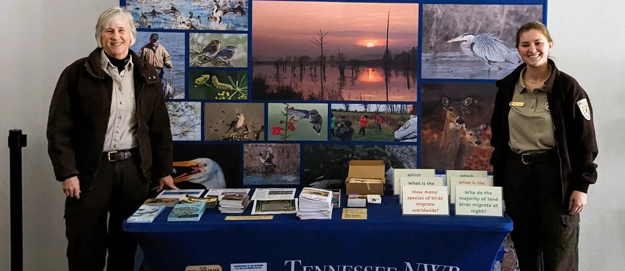 refuge-migration-booth